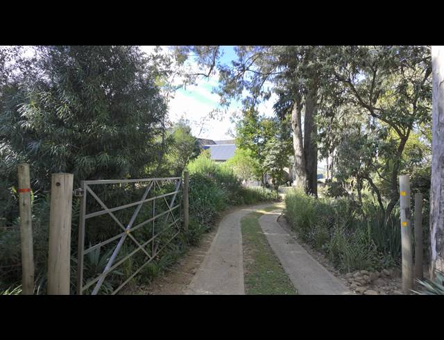 5 BEDROOM FREEHOLD FOR SALE IN EAGLECREST WILDLIFE ESTATE
